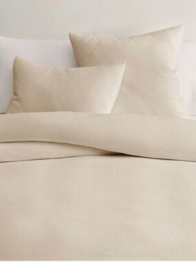 Pottery Barn Solid Duvet Cover in Beige